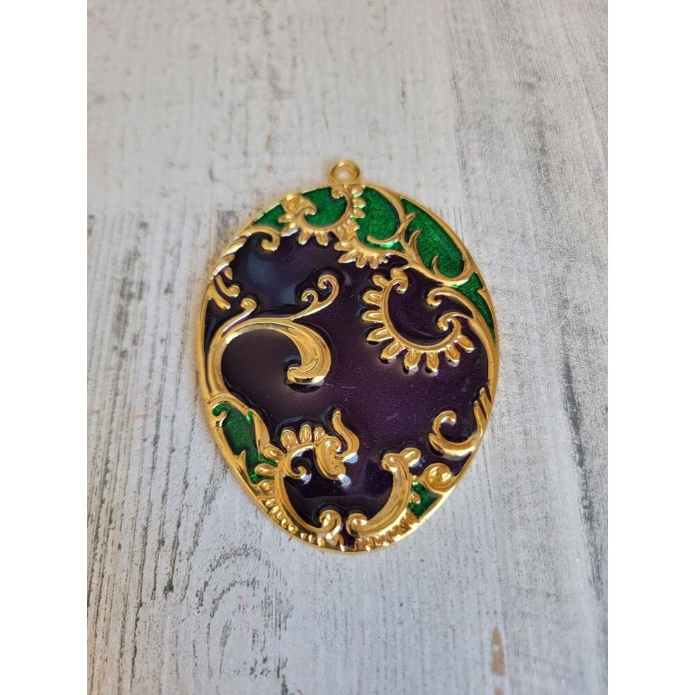 Vintage‎ gold tone egg green ornament xmas decor spring